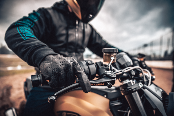 Manusi Piele Icon Airform™ Black-1